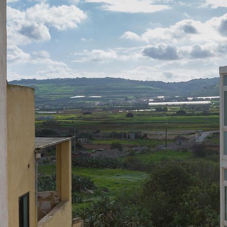 North Side Apartment 1 L-Imgarr Exteriör bild