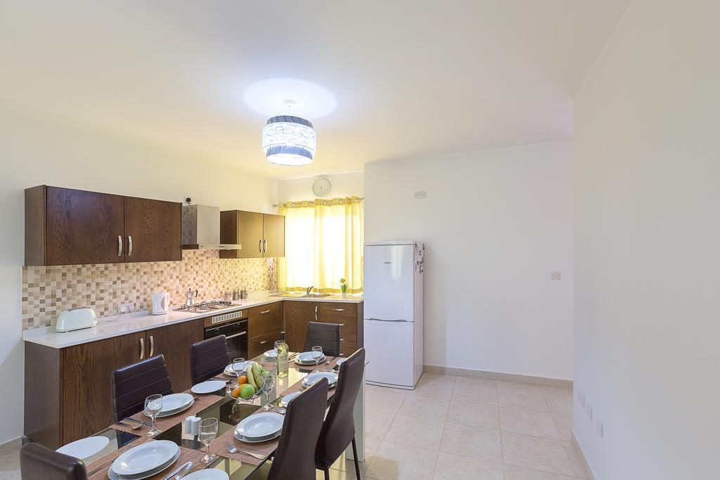 North Side Apartment 1 L-Imgarr Exteriör bild