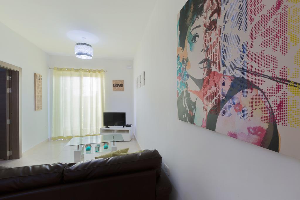 North Side Apartment 1 L-Imgarr Exteriör bild